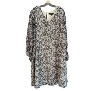 Davi & Dani NWT Blue Floral VNeck Flowy Comfortable 3X Plus Lined LS Party Dress